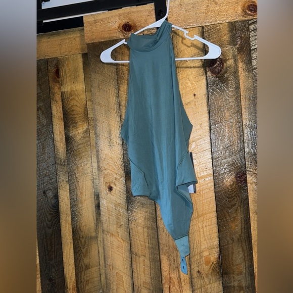 NWT Lululemon high neck bodysuit - Picture 1 of 1